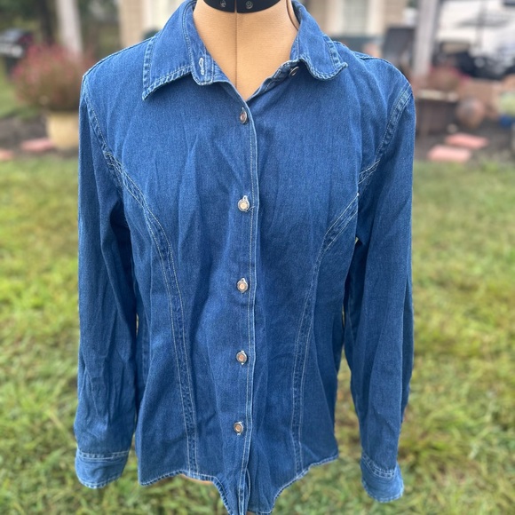 Newton Trading Company denim shirt. Lightweight. Size Large denim button down - Picture 1 of 8